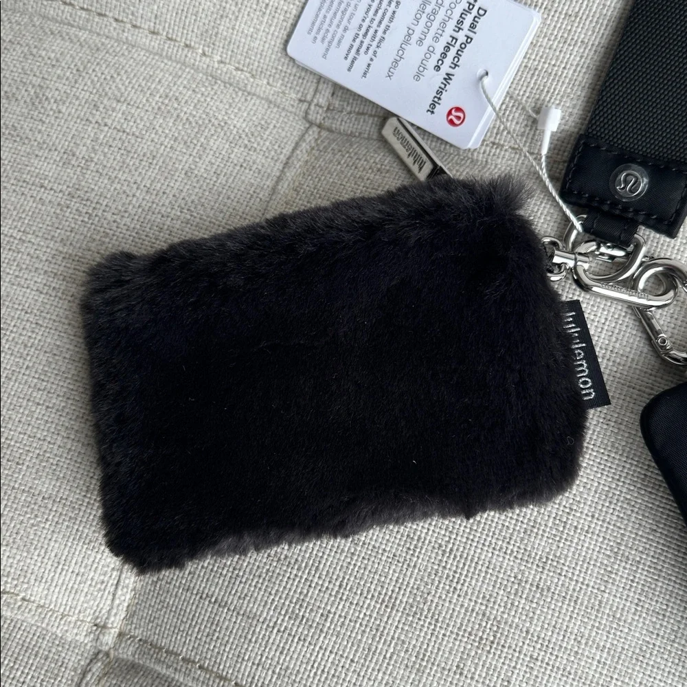 NWT Lululemon Dual Pouch Wristlet Plush Fleece Keychain Set